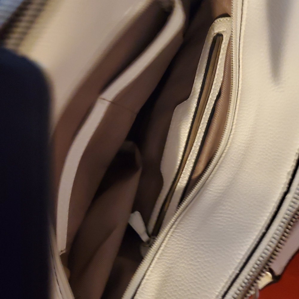 Purse - Picture 8 of 12